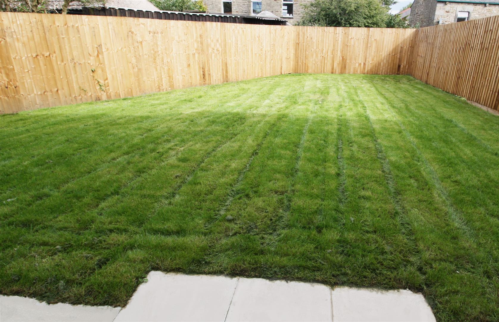 8 Laund Gardens, Lancaster, LA2 0LE